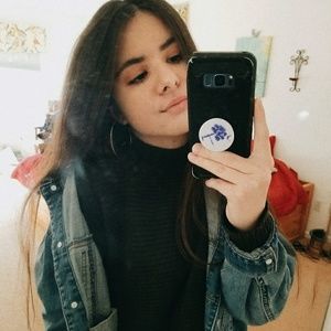 Meet your Posher, Anna